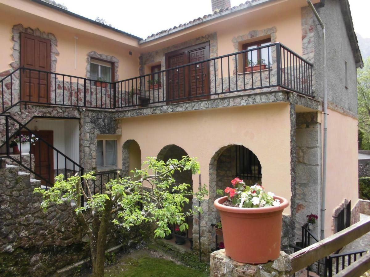 El Molino Hotell Arenas De Cabrales Exteriör bild