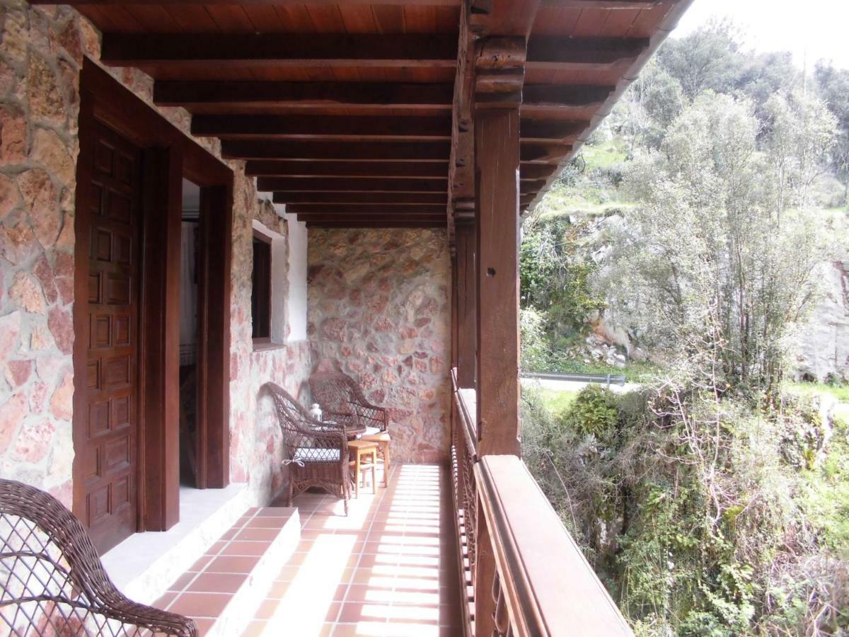 El Molino Hotell Arenas De Cabrales Exteriör bild